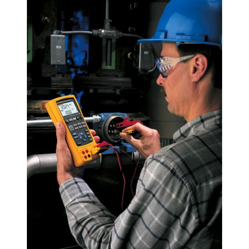 Калибратор многофункциональный Fluke 725